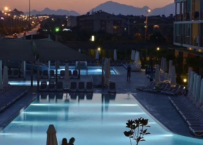 Sunwing By Barut فندق 4*